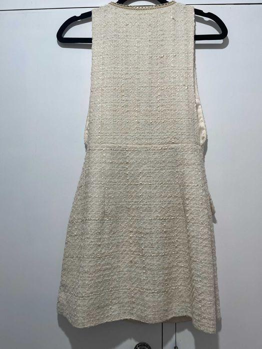 Vestido Tweed Zara Basic Off-White com Pérolas e Corrente - Tam. XS