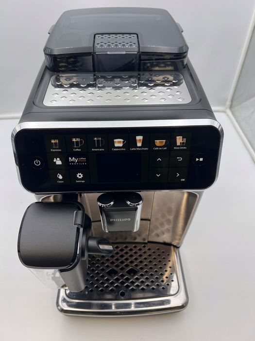 Ekspres ciśnieniowy Philips LatteGo EP5447/90 1500W