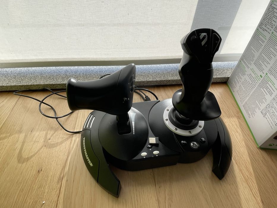Thrustmaster Tflight Hotas One - Comando para flight simulator