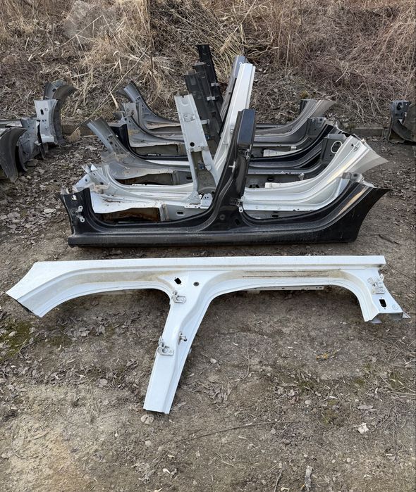 Поріг лівий правий Renault Laguna 3 універсал хачбек