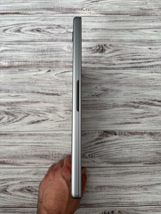 MacBook Pro 14’ 2021 M1 Max 24-Core GPU 64GB RAM 1TB SSD