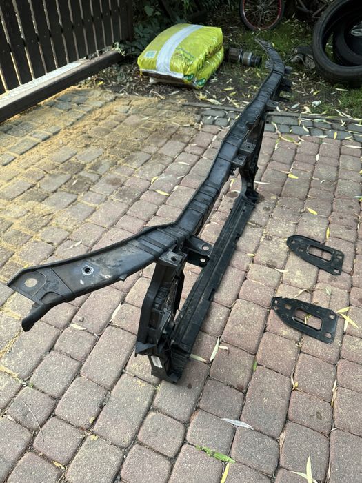 Audi A4 B8 8K Lift A5 8F0 Wzmocnienie Czołowe Przednie Pas Przód