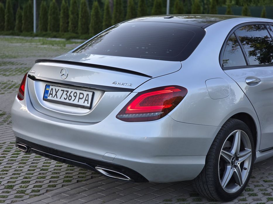Продам свой Mercedes Benz C300 2л ( ПОЛНЫЙ ПРИВОД )