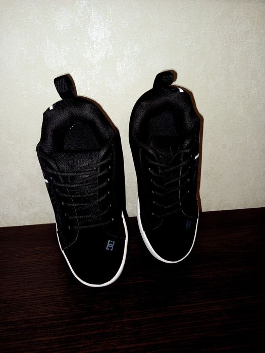 Кросівки DC в хорошому стані
