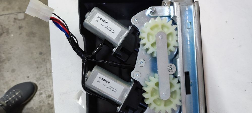 електропривод зсувних дверей на спринтер,віто,т-5,одно і двох моторний