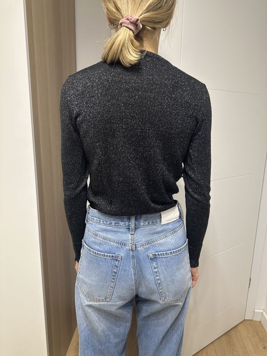 Elegancki sweter blyszczacy