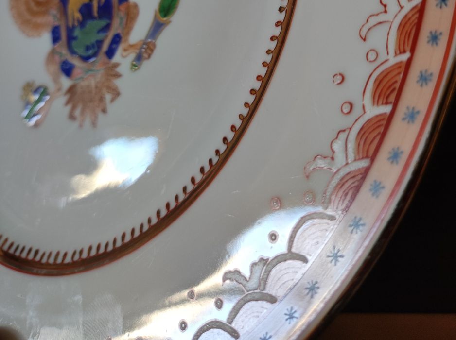 Prato de porcelana imperial russa Maitland Smith