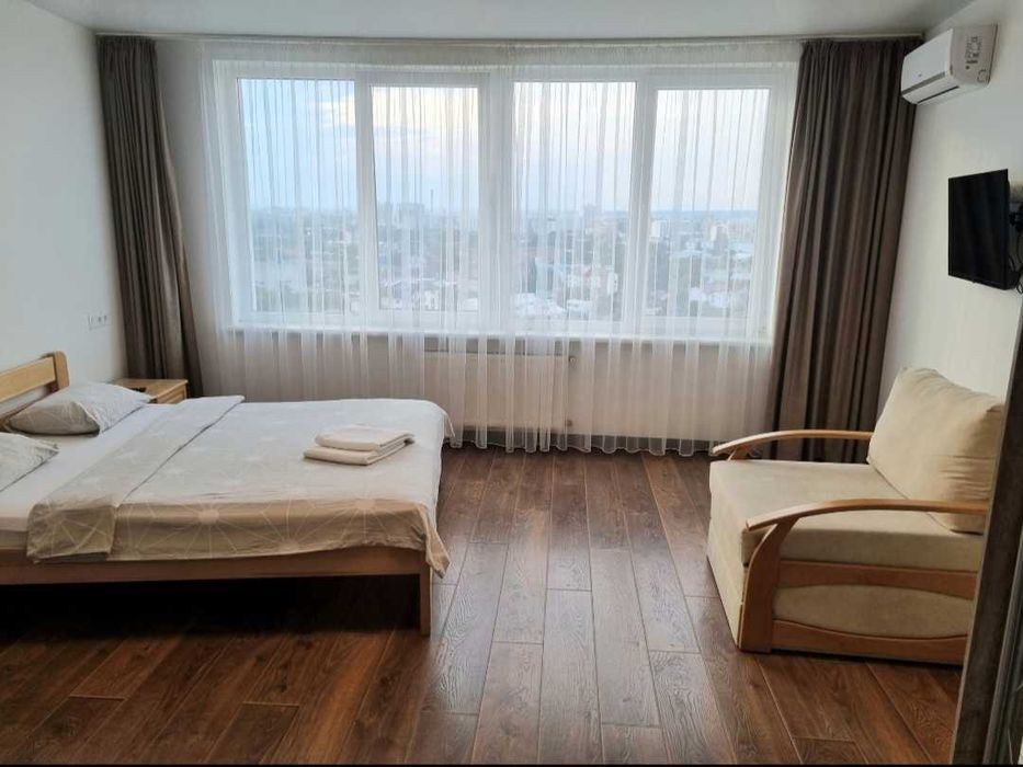 Автоеомне живлення Подобова, погодинна оренда квартир Сихів, Бережансь