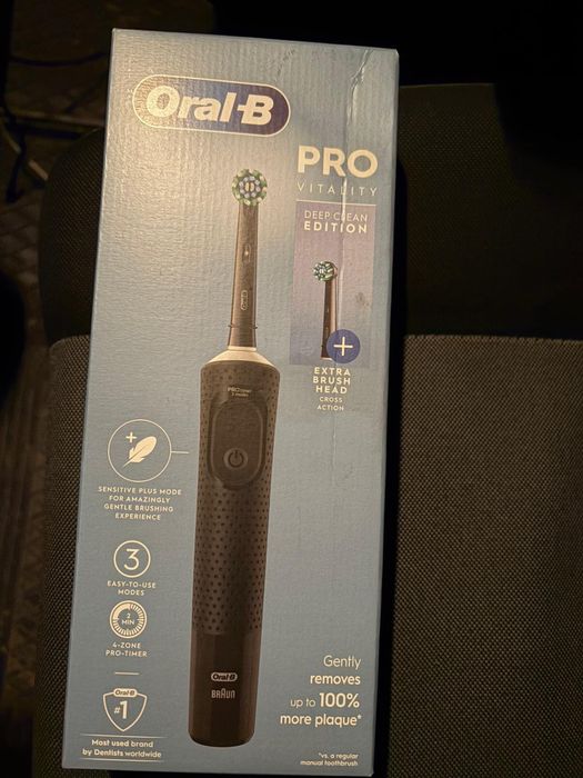 Зубна щітка  Oral-b Pro vitality