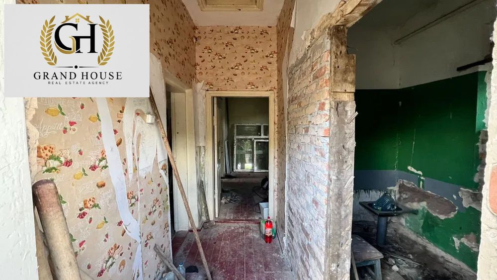 Продам половину будинку на вул. Енергетиків