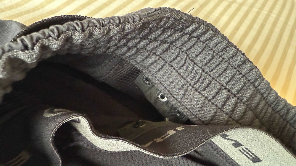 Calções Endura Singletrack com coquilha,  cinza escuro