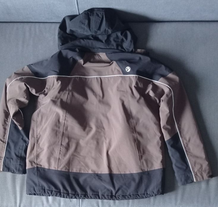 Демисезонные куртки First,Peak,Quechua.