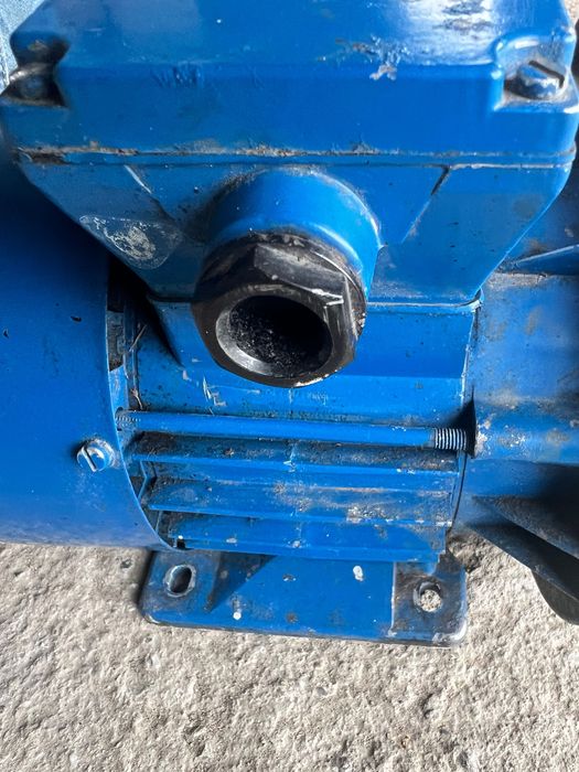 Silnik 3 fazowy wolnoobrotowy 0,37kw