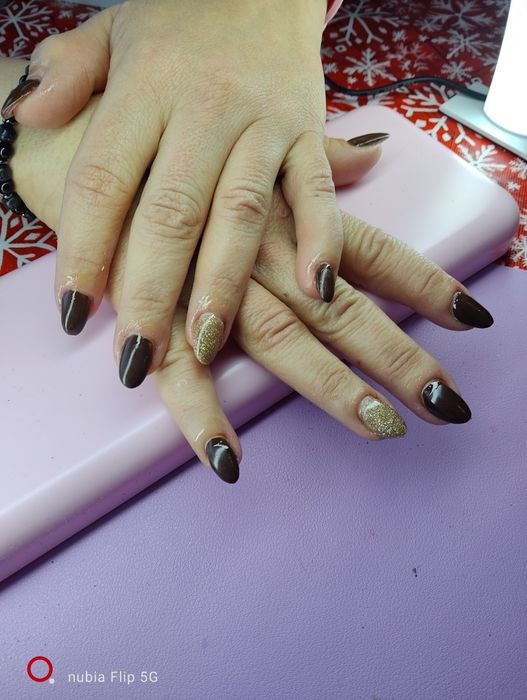 Unhas de gel/verniz gel/cabeleireiro