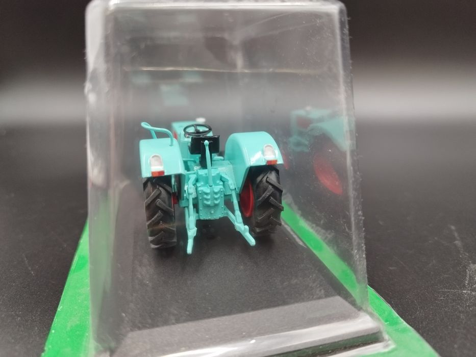 1:43 Hachette Traktor 1967 Hanomag Brillant 601 model nowy