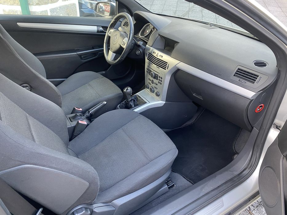 Astra GTC diesel 5lugares