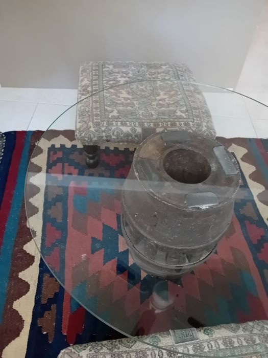 Mesa de centro com 2 assentos