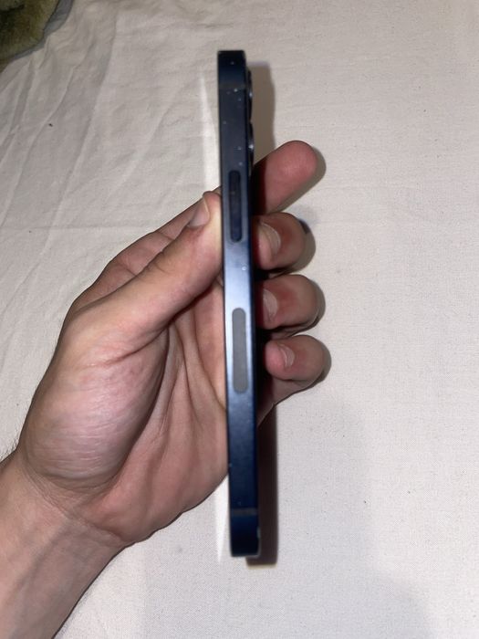 Iphone 12 mini.