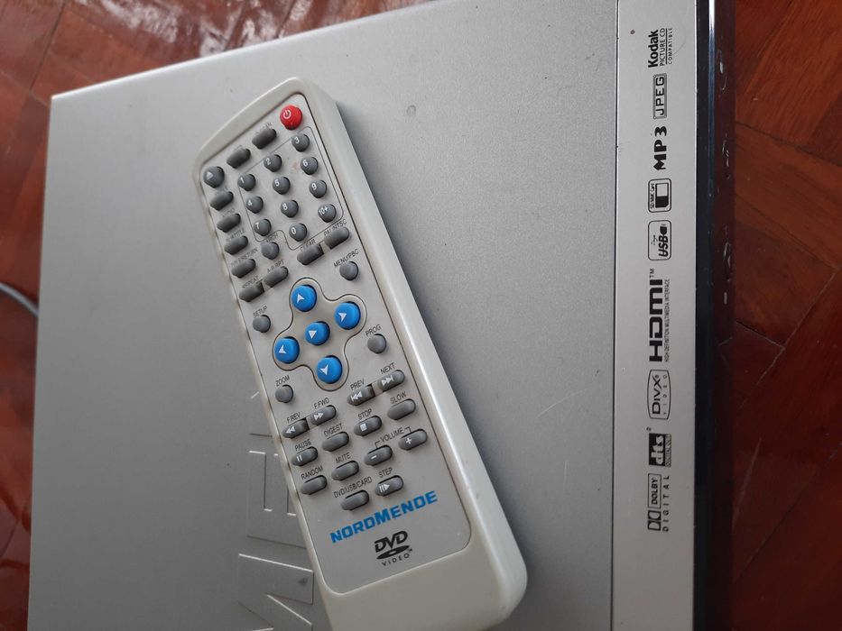 Leitor de DVD e não só, da marca Nordmende N01D