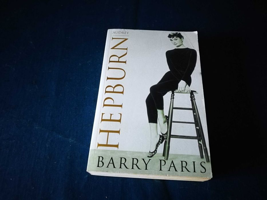 Hepburn - Barry Paris (inglês)