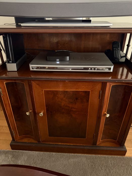Móvel de TV + mesa + móvel de sala