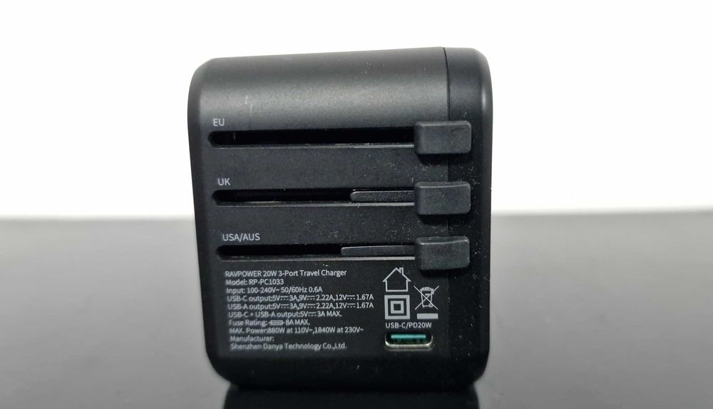 Ravpower Adapter podróżny Travel Power adapter Czarny