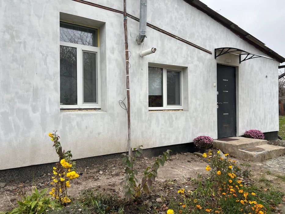 Навіс на двері метал