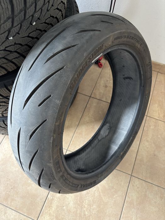 Opona 180/55zr17m/c  Bridgestone Battlax S22.