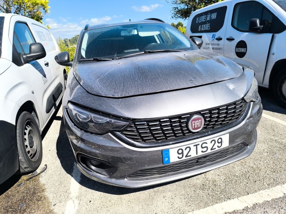 Fiat tipo SW 1.3 salvado