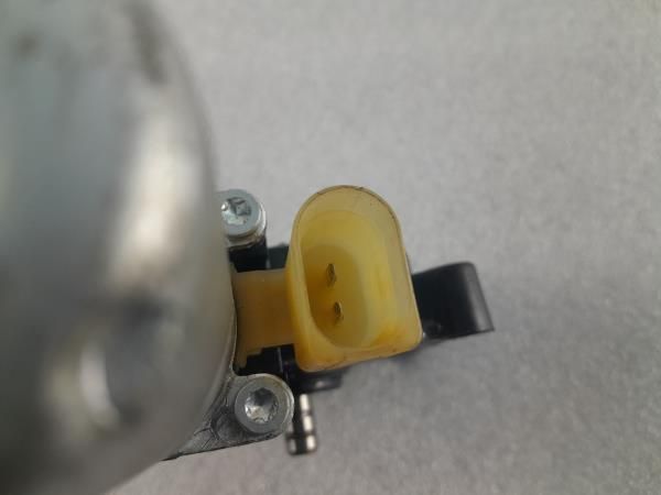 Motor vidro frente direito VOLKSWAGEN Fox (5Z1, 5Z3, 5Z4)