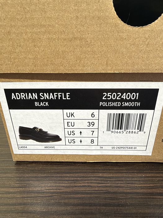 Mokasyny/Loafersy Dr. Martens Adrian Sanffle 25024001 - 39