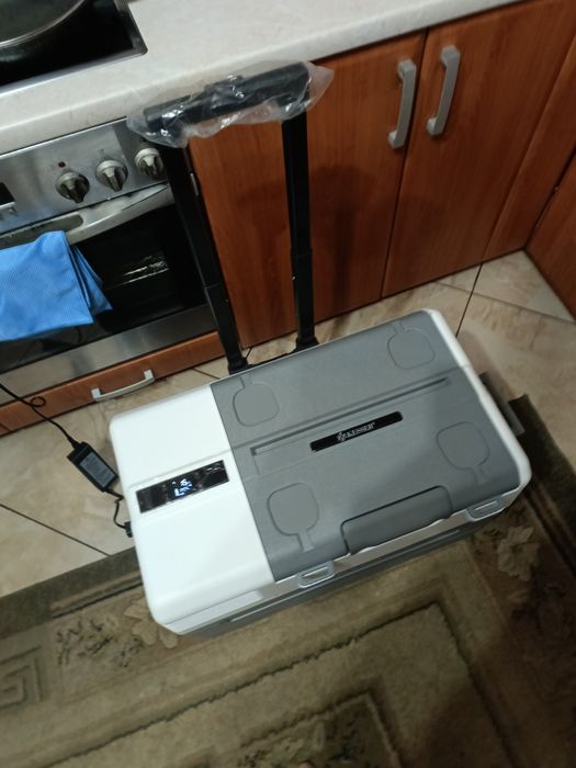 Lodówka kompresorowa 40l  12-230v