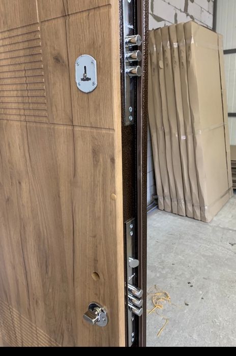 Двері вхідні,технічні,тамбурні,противопожежні від виробника