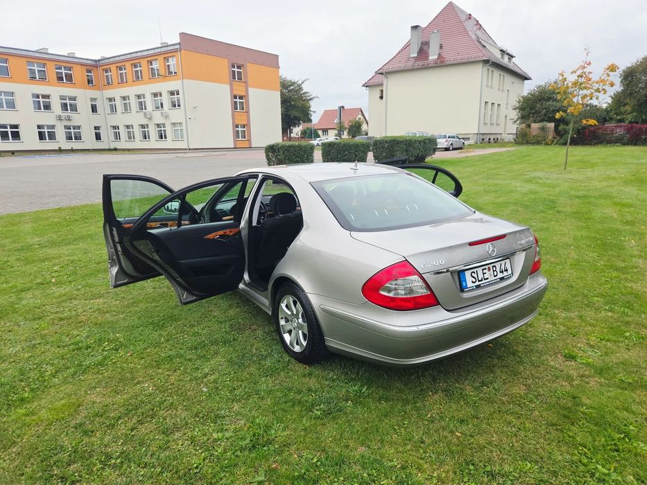 Mercedes-Benz Klasa E Sprzedam Mercedes-Benz W204 1.8 Kompressor  Xenon