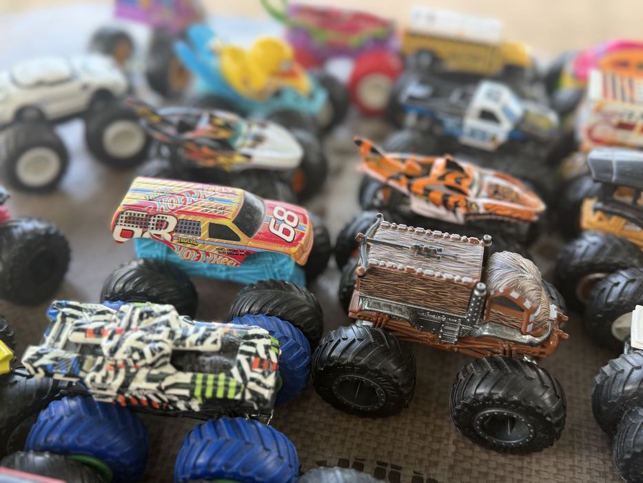 Monster Trucks Hot Wheels