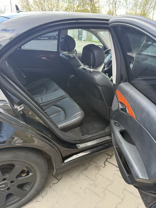 Sprzedam mercedes 211 e280