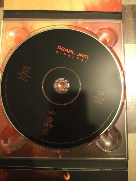 CD Álbum Binaural dos Pearl Jam