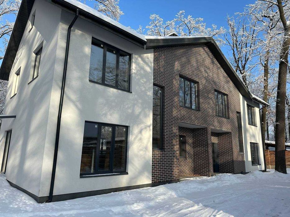 Ваш новий дім у центрі Бучі! Стильний дуплекс біля лісу.ГАЗ підключено