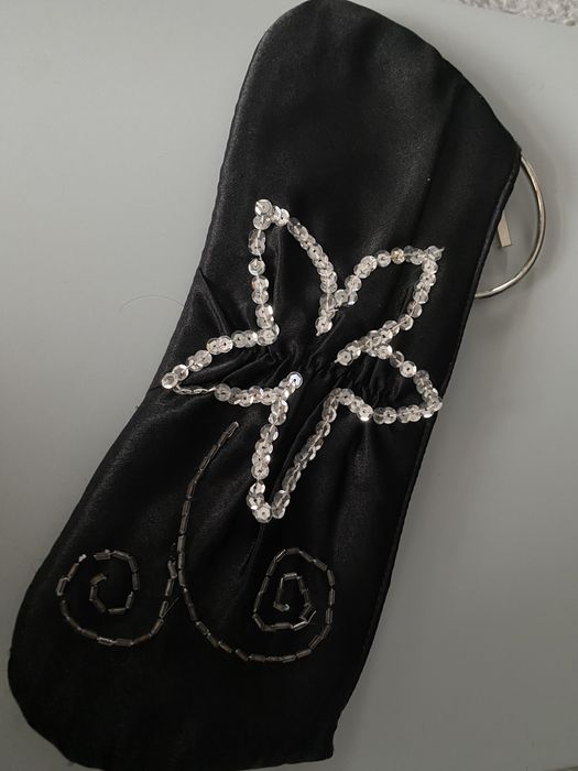 Sukienka xs plua torebka satynowa