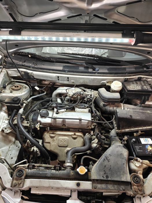 Space star Mitsubishi 1.3 gasolina,2001.( Problema na junta)
Vendo com