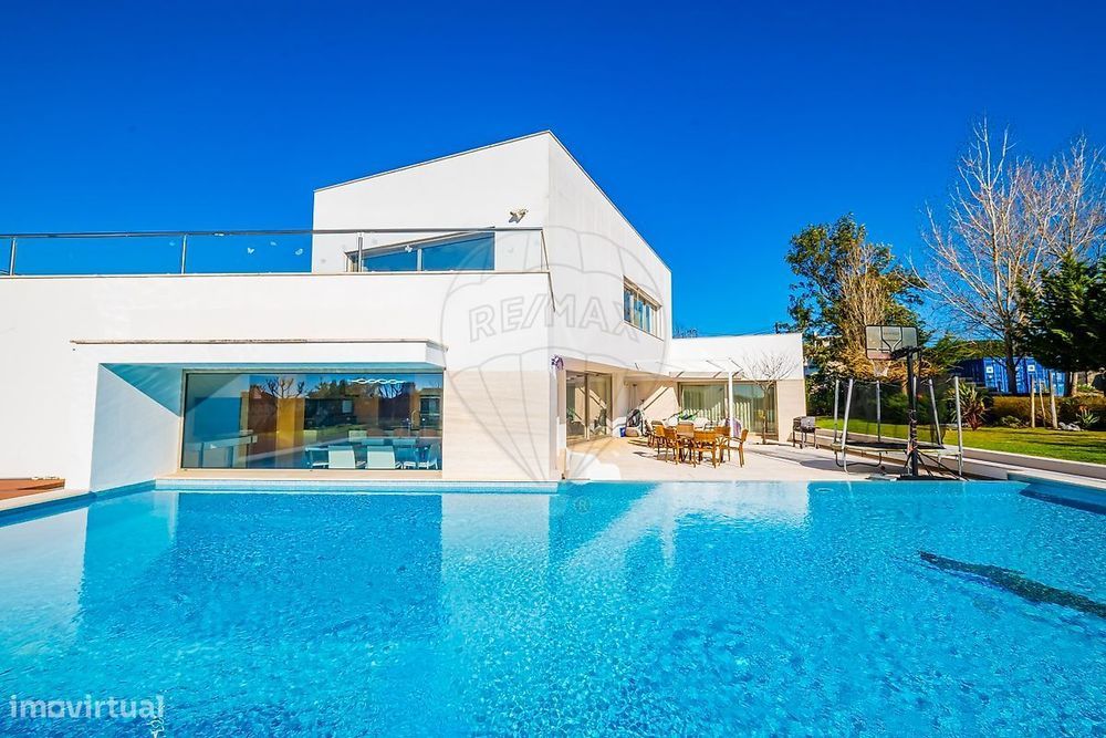 Moradia T5 para venda