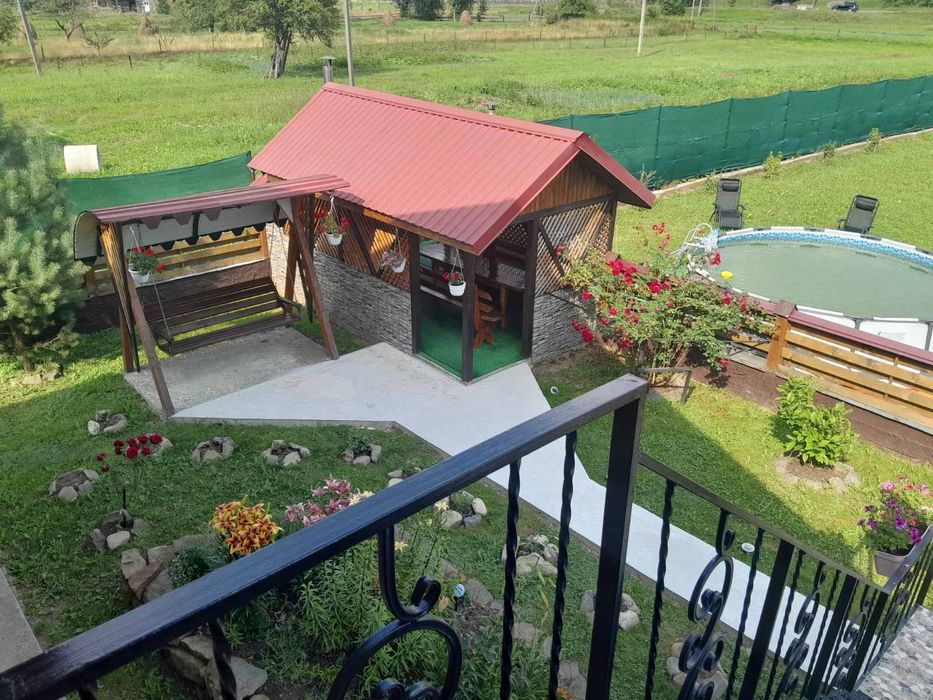 Здається приватна садиба з басейном +чан(Тухля)