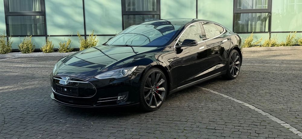 Tesla Model S Super Car Tesla S P85D 772KM Performance w Idealnym Stanie