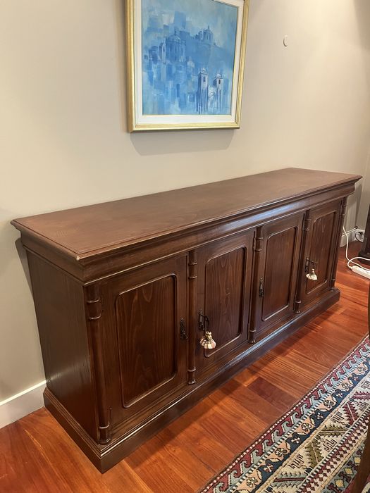 Aparador clássico inglês em madeira maciça – sala de jantar
