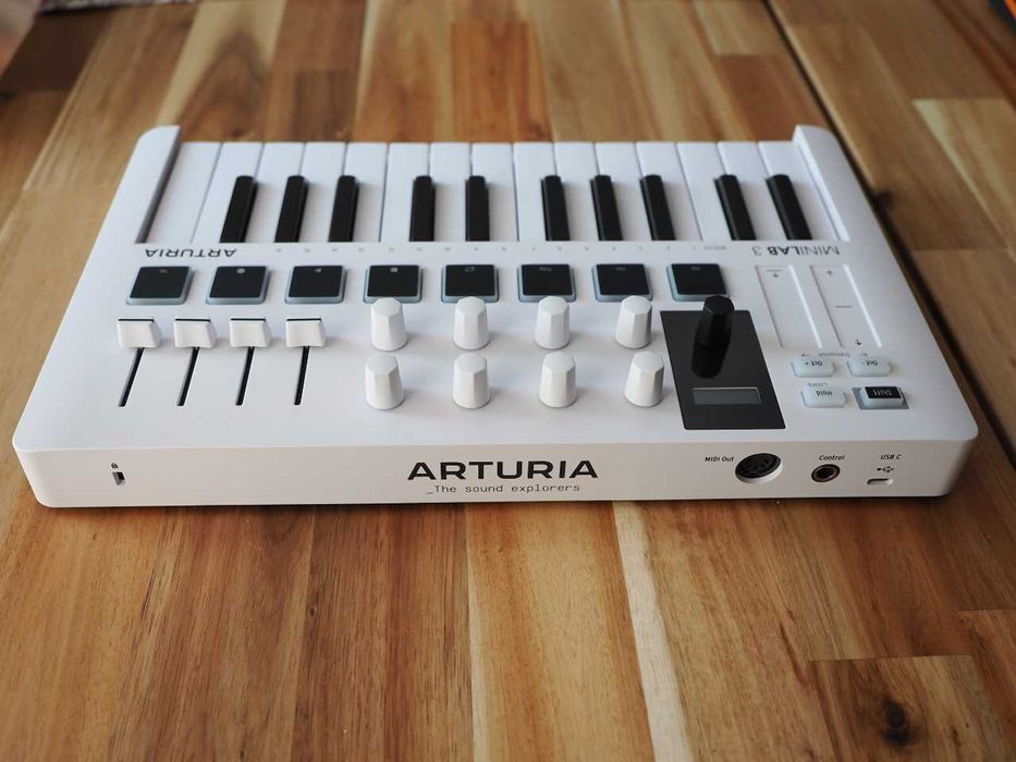 [NIEAKTUALNE] Arturia Minilab 3