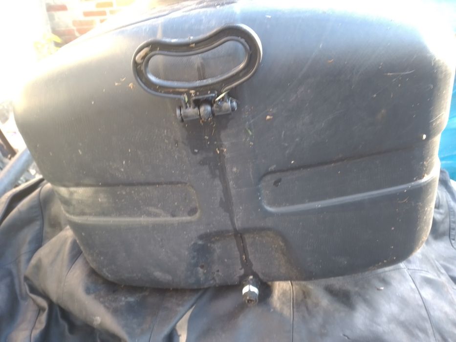 Продам бак для душа.