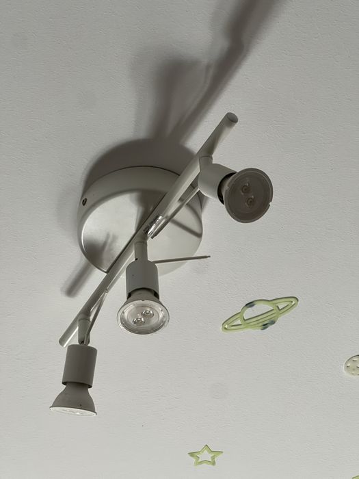 Ceiling Projector with 3 Lamps443666149073889284