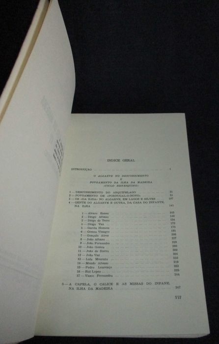 Livro O Algarve e a Ilha da Madeira no Século XV Alberto Iria