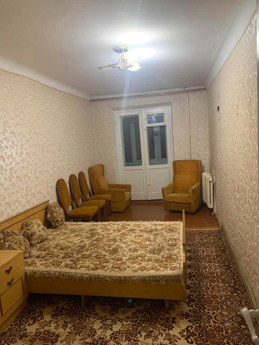 Продаж 3 кімнатної квартири район Старого Бульвару.