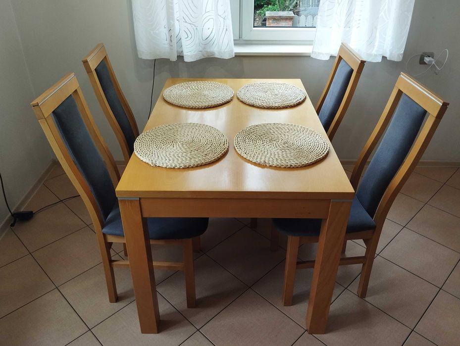 Sprzedam zestaw stół i krzesła